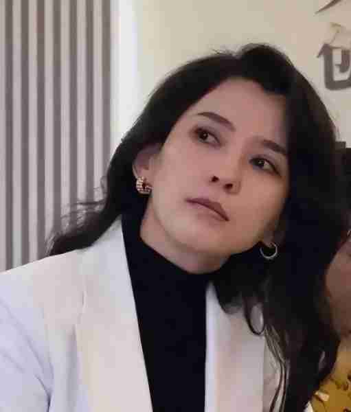 汪峰女友森林北凌晨4点不睡,怒回网友:姐不是小三,要的是爱情-第4张图片-九妖电影 汪峰女友森林北凌晨4点不睡,怒回网友:姐不是小三,要的是爱情-第4张图片-九妖电影