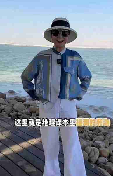前央视主持人王小骞：离开央视后曾大肆宣扬国外，如今成带货网红-第5张图片-九妖电影