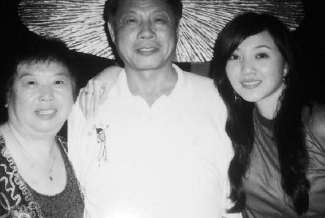 从5登春晚到沦落精神病院，演员金玉婷的结局，印证了郭德纲的话_1（金玉婷小品 全集）-第4张图片-九妖电影