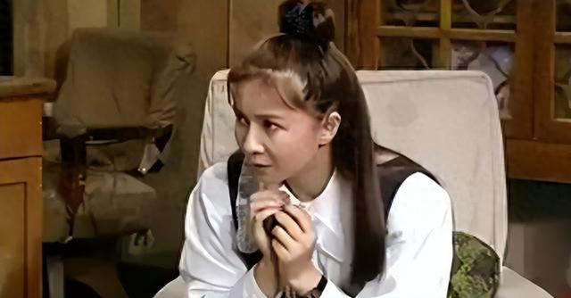 从“小品女王”到被喊“滚出春晚”，蔡明到底做错了什么？（蔡明早期小品打针）-第13张图片-九妖电影
