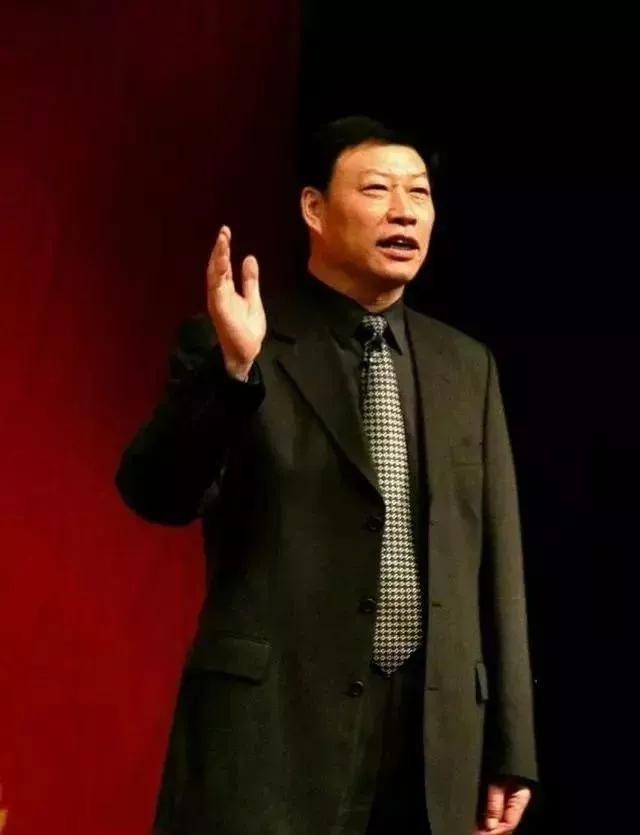 从春晚爆红到销声匿迹，靠着小品出名的魏积安，为何突然消失了？（魏积安现在在哪里）-第12张图片-九妖电影