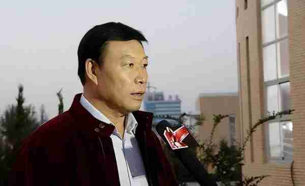 从春晚爆红到销声匿迹，靠着小品出名的魏积安，为何突然消失了？_1（魏积安怎么消失了）-第6张图片-九妖电影