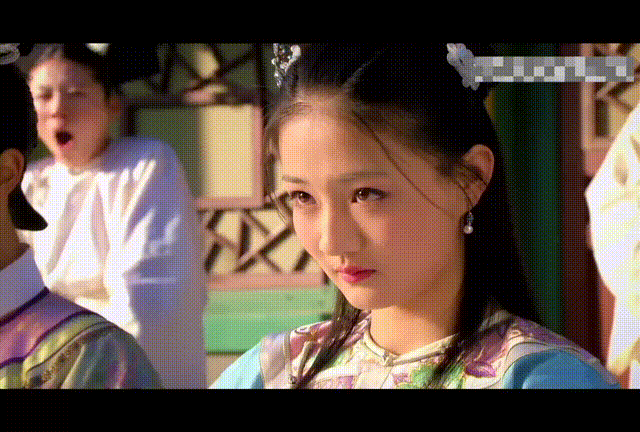 剧中那些侮辱观众的穿帮镜头,让人一言难尽,导演求你多读点书吧_1(影视剧里的穿帮镜头都有哪些?)-第21张图片-九妖电影 剧中那些侮辱观众的穿帮镜头,让人一言难尽,导演求你多读点书吧_1(影视剧里的穿帮镜头都有哪些?)-第21张图片-九妖电影