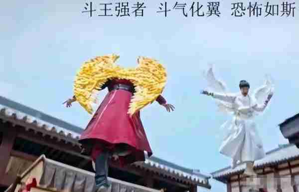 剧中那些侮辱观众的穿帮镜头,让人一言难尽,导演求你多读点书吧_1(影视剧里的穿帮镜头都有哪些?)-第25张图片-九妖电影 剧中那些侮辱观众的穿帮镜头,让人一言难尽,导演求你多读点书吧_1(影视剧里的穿帮镜头都有哪些?)-第25张图片-九妖电影