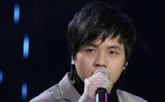 他15岁就开演唱会，19岁日挣万元，春晚请不动，但没人说他耍大牌（16岁开演唱会的歌手）-第29张图片-九妖电影