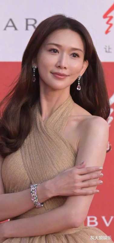 北京这一夜，杨子姗的臀，林志玲不老的吗，周也太美了救命（杨子珊太漂亮了）-第4张图片-九妖电影