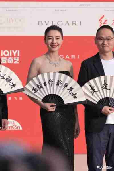 北京这一夜，杨子姗的臀，林志玲不老的吗，周也太美了救命（杨子珊太漂亮了）-第5张图片-九妖电影