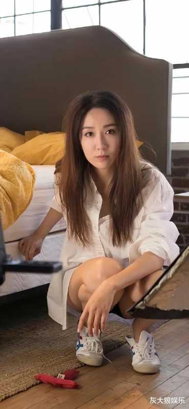 北京这一夜，杨子姗的臀，林志玲不老的吗，周也太美了救命（杨子珊太漂亮了）-第16张图片-九妖电影