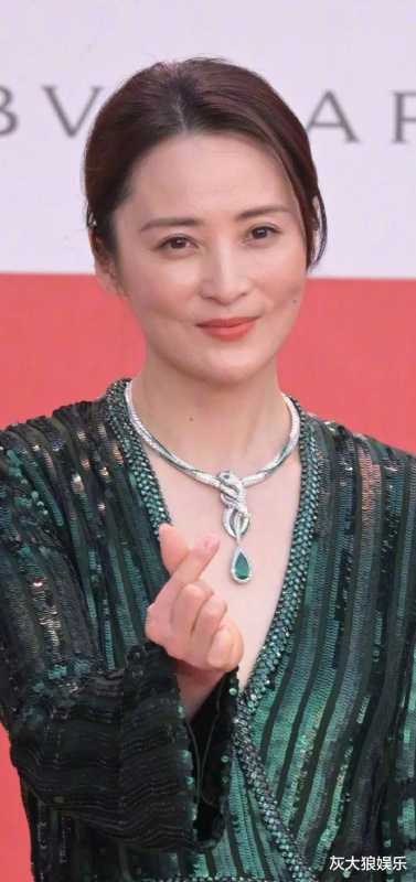 北京这一夜，杨子姗的臀，林志玲不老的吗，周也太美了救命（杨子珊太漂亮了）-第23张图片-九妖电影
