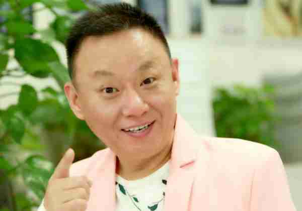 他9登春晚敛财，倾家荡产陪妻子抗癌21年，如今54岁无戏可拍（春晚有几个分会场）-第1张图片-九妖电影