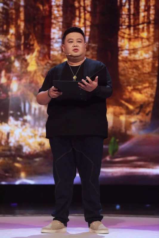 他是岳云鹏黄金搭档,5登央视春晚,养了大象10年,如今年薪百万(郭德纲于谦最新相声2024)-第4张图片-九妖电影 他是岳云鹏黄金搭档,5登央视春晚,养了大象10年,如今年薪百万(郭德纲于谦最新相声2024)-第4张图片-九妖电影