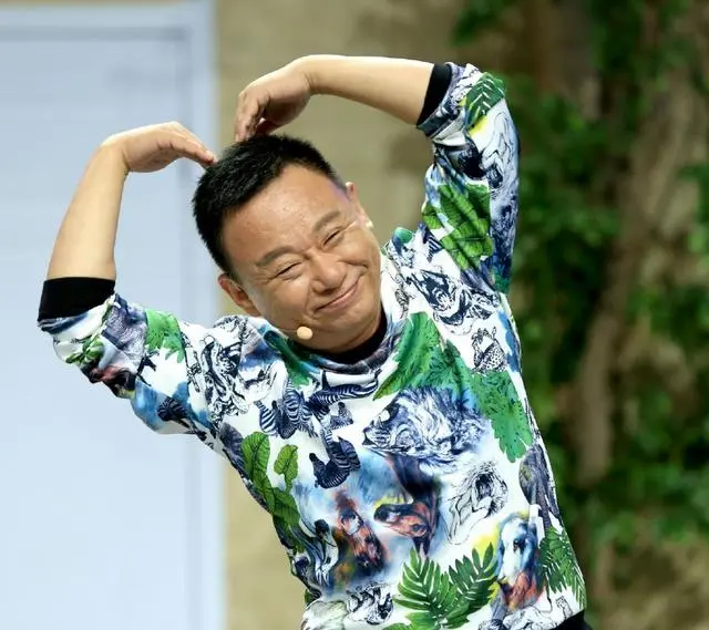 他曾九次登上春晚，为妻子治病倾家荡产，如今56岁的他怎么样了？（九次上春晚的民歌皇后）-第9张图片-九妖电影