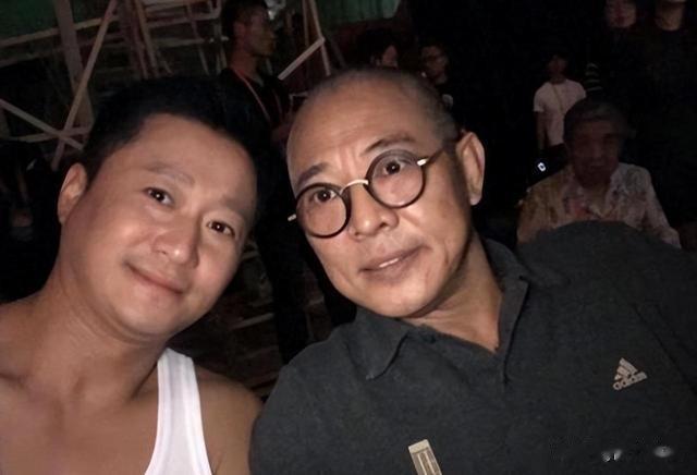 原来他就是吴京的父亲,难怪吴京能大红大紫(吴京的父亲是干什么的)-第17张图片-九妖电影 原来他就是吴京的父亲,难怪吴京能大红大紫(吴京的父亲是干什么的)-第17张图片-九妖电影