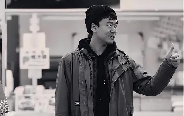 原来他就是李雪健的儿子，不靠父亲全靠自己，如今名气还不小（老戏骨李雪健的儿子）-第27张图片-九妖电影
