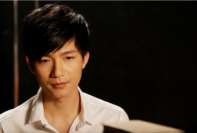 原来她就是陈楚生妻子,终于藏不住了,难怪为她不惜得罪全世界(陈楚生妻子是哪里人)-第3张图片-九妖电影 原来她就是陈楚生妻子,终于藏不住了,难怪为她不惜得罪全世界(陈楚生妻子是哪里人)-第3张图片-九妖电影