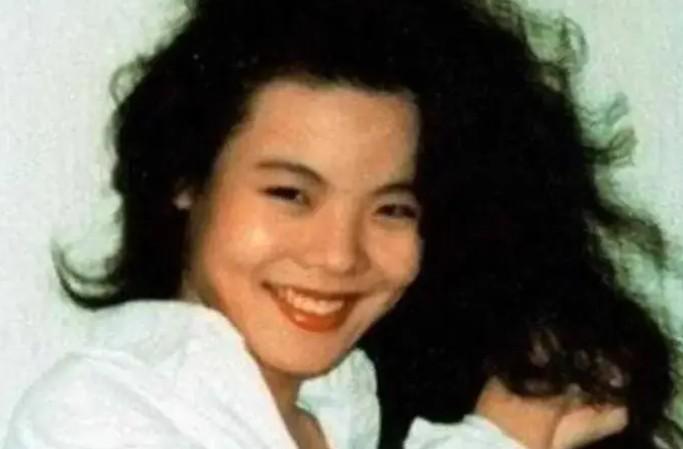 原来她已离世25年！23岁登春晚一夜成名，却因一个巴掌付出生命（她死了,死前她才知道那个她高攀不起）-第32张图片-九妖电影