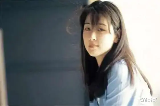 原来她早已离世！一生亮相7次，39岁患癌，40岁跌倒去世令人惋惜（原来她早已离世小说全文阅读无弹窗）-第15张图片-九妖电影