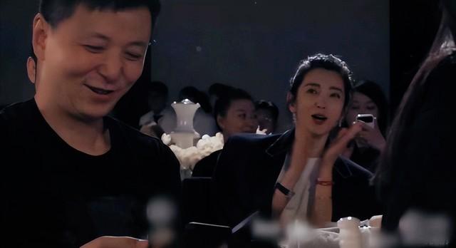 原来!她就是海一天的妻子,难怪引来李冰冰羡慕,陈坤甘愿做伴郎(海一天是真名吗)-第31张图片-九妖电影 原来!她就是海一天的妻子,难怪引来李冰冰羡慕,陈坤甘愿做伴郎(海一天是真名吗)-第31张图片-九妖电影