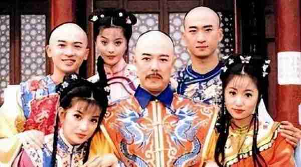 又500万被冻结！从爆红到人人喊打，当年赵薇因一个举动惨遭封杀（赵薇6000万30亿）-第6张图片-九妖电影