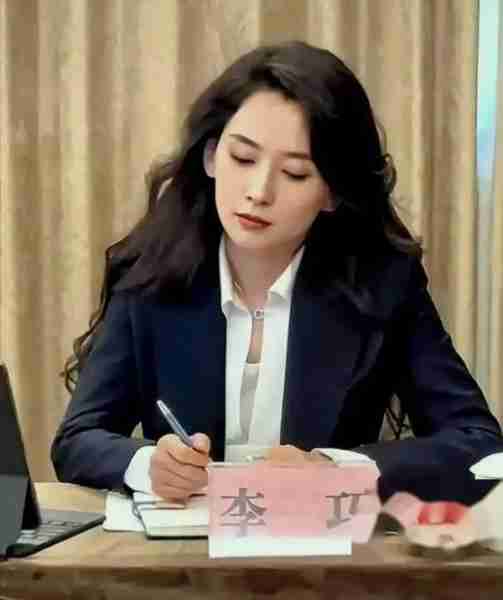 又一大瓜！汪峰新恋情曝光，小19岁女友竟是百万网红，网友气疯了（汪峰的恋情）-第2张图片-九妖电影
