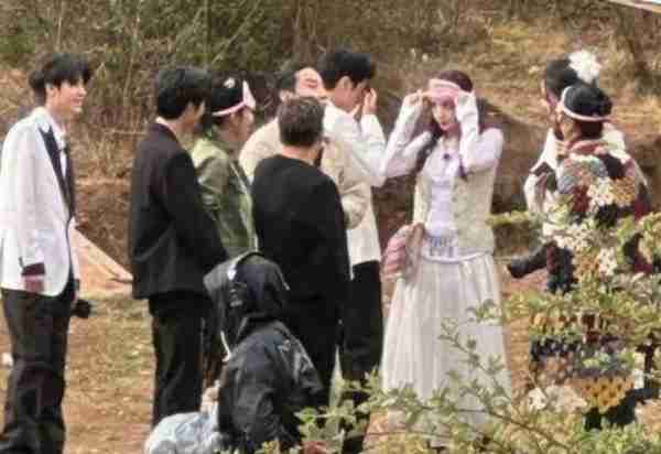 反转！知情人否认黄子韬求婚，粉丝集体破防：我们是paly的一环？（我想看黄子韬的综艺）-第3张图片-九妖电影