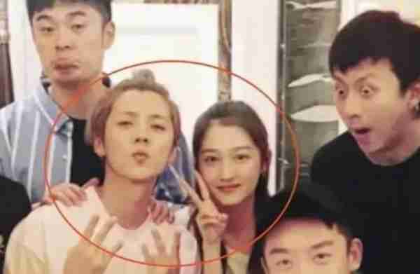 反转！知情人否认黄子韬求婚，粉丝集体破防：我们是paly的一环？（我想看黄子韬的综艺）-第13张图片-九妖电影