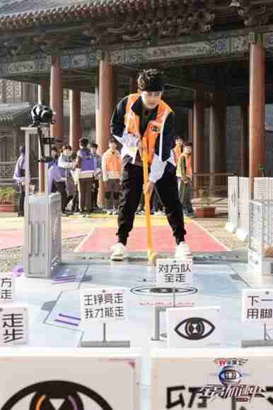 全员加速中·对战季张大大升级新晋脑力担当唐九洲武大靖猛炫大葱（全员加速中20131127）-第1张图片-九妖电影