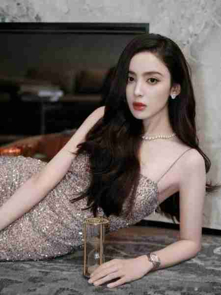 古力娜扎大胆挑战“金丝裙”，化身妖艳舞娘，这颜值和身材绝了！（古力娜扎仙女裙）-第8张图片-九妖电影