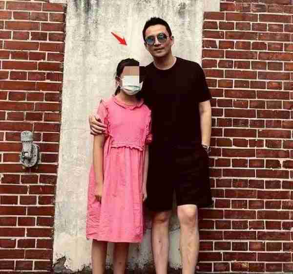 台媒解析:为何张兰公然拍电梯照影射具俊晔,大S却不敢言语(张兰怎么回事)-第3张图片-九妖电影 台媒解析:为何张兰公然拍电梯照影射具俊晔,大S却不敢言语(张兰怎么回事)-第3张图片-九妖电影
