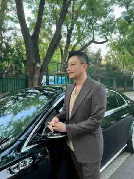 台媒：大S盯上了汪小菲的劳斯莱斯，可能会尝试通过提告据为己有（大s帮助汪小菲）-第5张图片-九妖电影