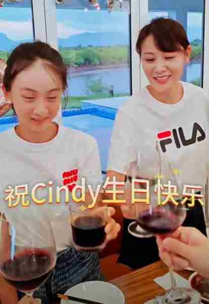 叶一茜出国为女儿庆祝16岁生日，森碟打网球比赛，晒得比田亮还黑（叶一茜的）-第14张图片-九妖电影