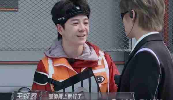 全员加速中：王栎鑫躲藏点让齐思钧捡漏，苏醒乔装打扮无人能识破（全员加速中王俊凯）-第4张图片-九妖电影