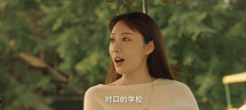 同一张脸，演完《千古玦尘》许凯“妻子”又演《春色寄情人》李现“相亲女孩”，她从刁蛮公主到护士，差距太大没认出（许凯千古玦尘火了）-第2张图片-九妖电影