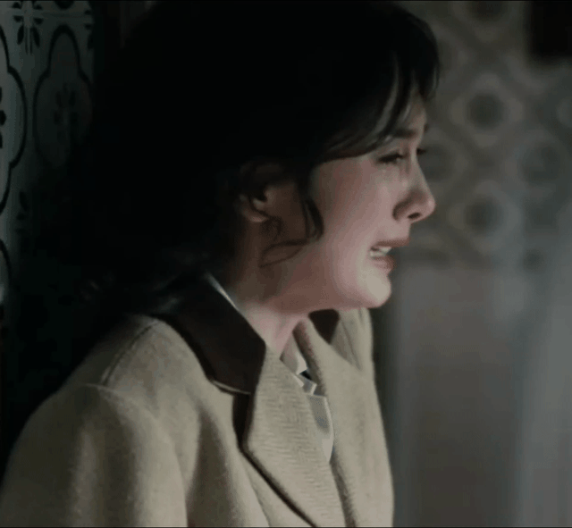 同样是演女特务，王鸥和杨幂一比，我才知道：什么是老天爷赏饭吃（王鸥和杨幂的对比）-第23张图片-九妖电影