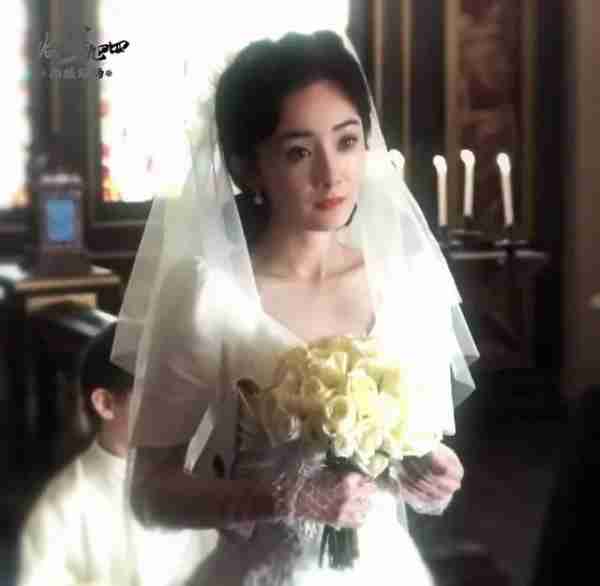 同样是演女特务,王鸥和杨幂一比,我才知道:什么是老天爷赏饭吃_1(王鸥和杨幂怎么回事)-第24张图片-九妖电影 同样是演女特务,王鸥和杨幂一比,我才知道:什么是老天爷赏饭吃_1(王鸥和杨幂怎么回事)-第24张图片-九妖电影