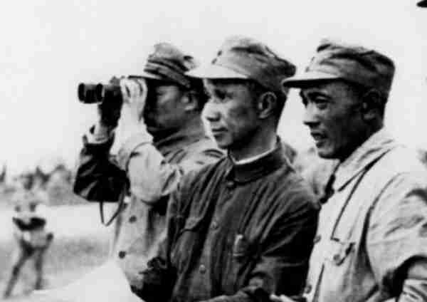 六版粟裕大将扮演者，一位辣眼睛、一位演过春晚小品、一位很神秘（粟裕大将的扮演者）-第11张图片-九妖电影