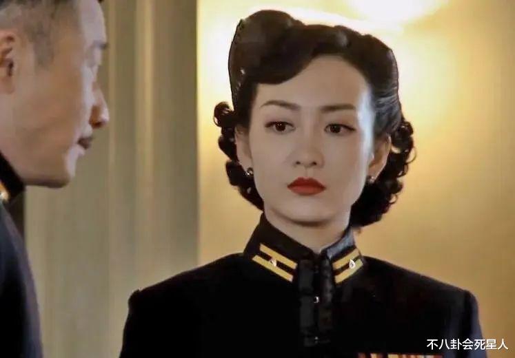同样演“女军官”，把杨幂和王鸥俞飞鸿放在一起，差别就出来了（杨幂王鸥关系）-第13张图片-九妖电影