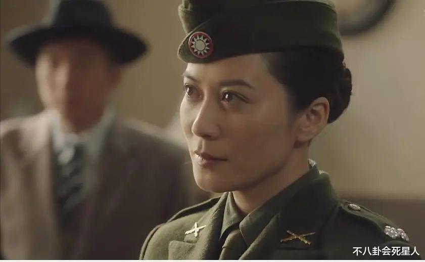 同样演“女军官”，把杨幂和王鸥俞飞鸿放在一起，差别就出来了（杨幂王鸥关系）-第15张图片-九妖电影