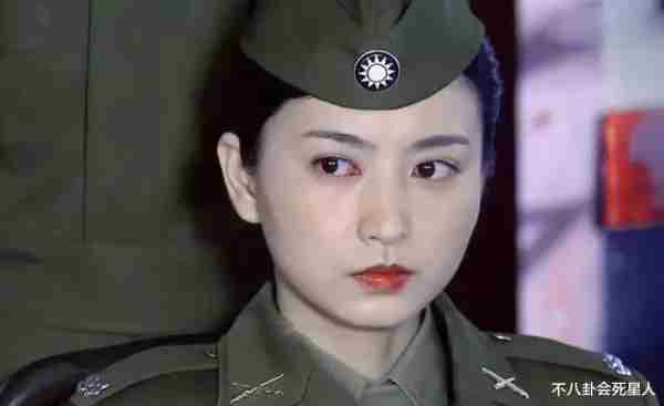 同样演“女军官”，把杨幂和王鸥俞飞鸿放在一起，差别就出来了（杨幂王鸥关系）-第23张图片-九妖电影