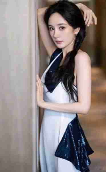 同样演“女特务”，把杨幂和王鸥的演技做比较，差别就出来了（杨幂跟王鸥）-第1张图片-九妖电影