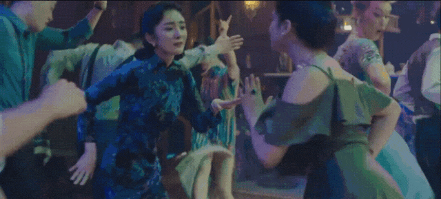 同样演“女特务”，把杨幂和王鸥的演技做比较，差别就出来了（杨幂跟王鸥）-第29张图片-九妖电影