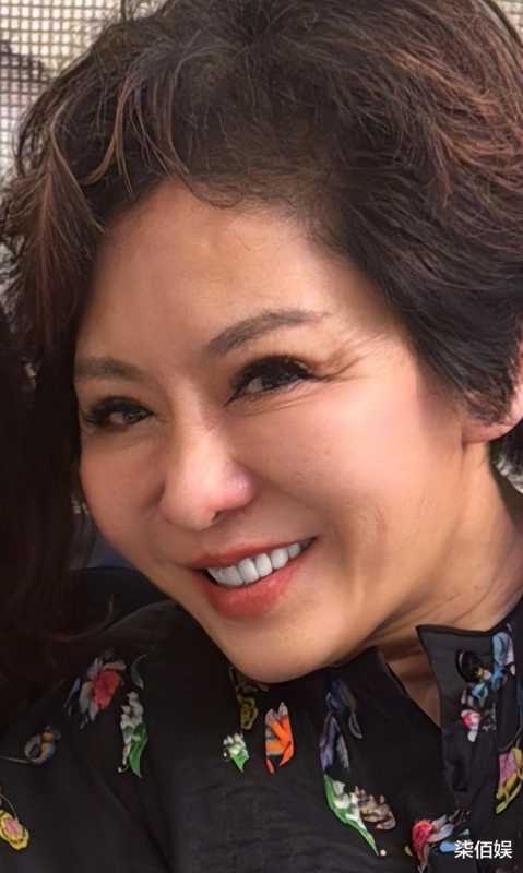 向佐晒三代同框，2岁儿子太像妈长成男版郭碧婷，向太无滤镜原图罕曝光（向佐三年前追过郭碧婷）-第6张图片-九妖电影