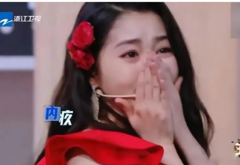关晓彤生日被诬陷摔碎上亿盘子，网友斥责蓝台炒作行径！（关晓彤的生日照片图片）-第4张图片-九妖电影