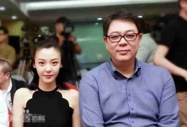 吸引小26岁关晓彤同学，让美女演员未婚生子，52岁高亚麟凭什么？（高亚麟多少岁了）-第21张图片-九妖电影
