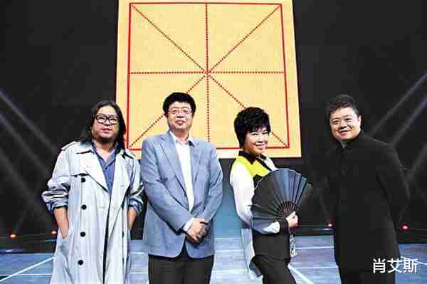 冯巩力挺春晚霸屏，甘当女丑回报亡母，逆袭的贾玲靠身材成顶流？（冯巩对贾玲的评价）-第12张图片-九妖电影