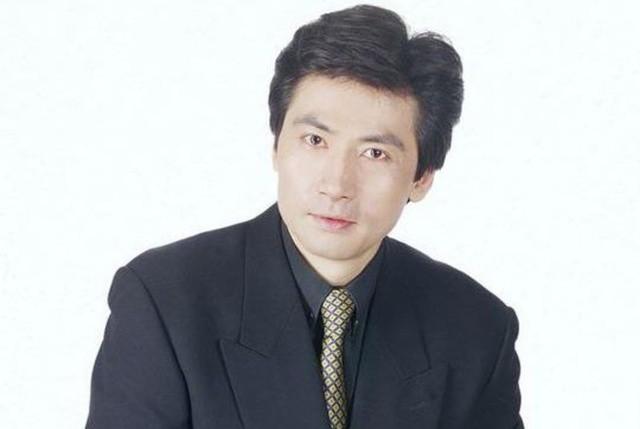 出道31年不温不火,老婆却靠一首歌吃了30年,如今成春晚常客(老婆歌曲歌词)-第2张图片-九妖电影 出道31年不温不火,老婆却靠一首歌吃了30年,如今成春晚常客(老婆歌曲歌词)-第2张图片-九妖电影