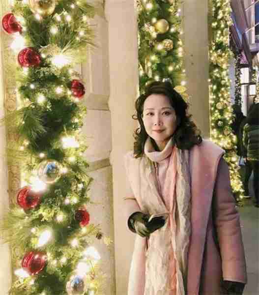 出道36年不温不火，老婆却靠一首歌吃一辈子，如今成春晚常客（老婆是什么歌）-第21张图片-九妖电影