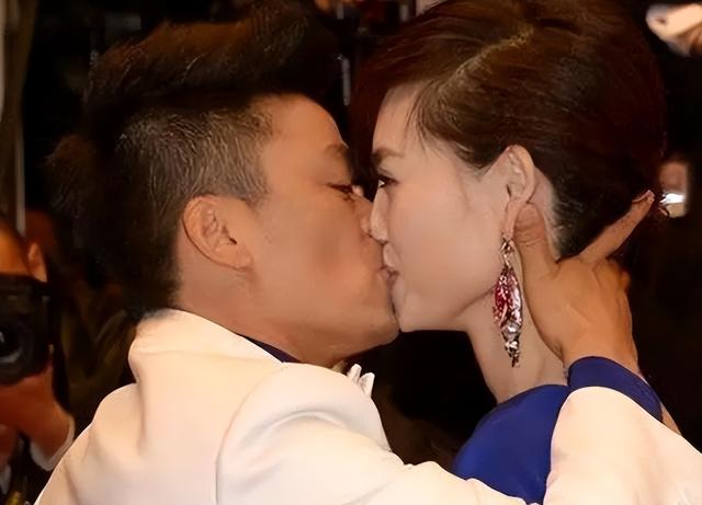 回顾:36岁马蓉近况,一头金发似精神小妹,和王宝强轮番带娃(马蓉最近情况)-第20张图片-九妖电影 回顾:36岁马蓉近况,一头金发似精神小妹,和王宝强轮番带娃(马蓉最近情况)-第20张图片-九妖电影