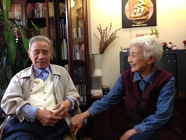 在北京,这群人操控娱乐圈格局40年,潜规则至今没打破(北京娱乐圈幕后大佬名单)-第23张图片-九妖电影 在北京,这群人操控娱乐圈格局40年,潜规则至今没打破(北京娱乐圈幕后大佬名单)-第23张图片-九妖电影