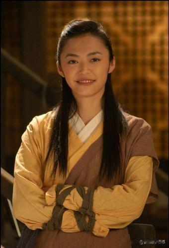 大嘴、驴脸、平胸，明明长得难看却火的一塌糊涂，她们到底凭啥？-第8张图片-九妖电影